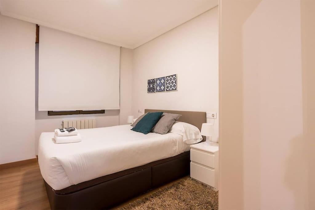 Vt En La Ribera De Bilbao Apartment Luaran gambar